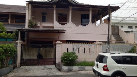 Rumah 2 lantai ,Hitung tanah di Pulo Mas Jakarta Timur