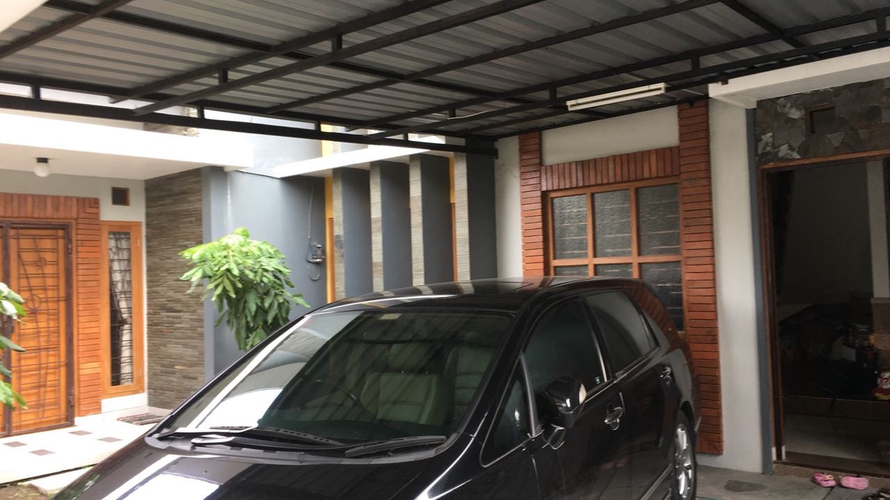 RUMAH MEWAH+FURNITURE, UNTUK KELUARGA , HARGA NEGO, MINOMARTANI