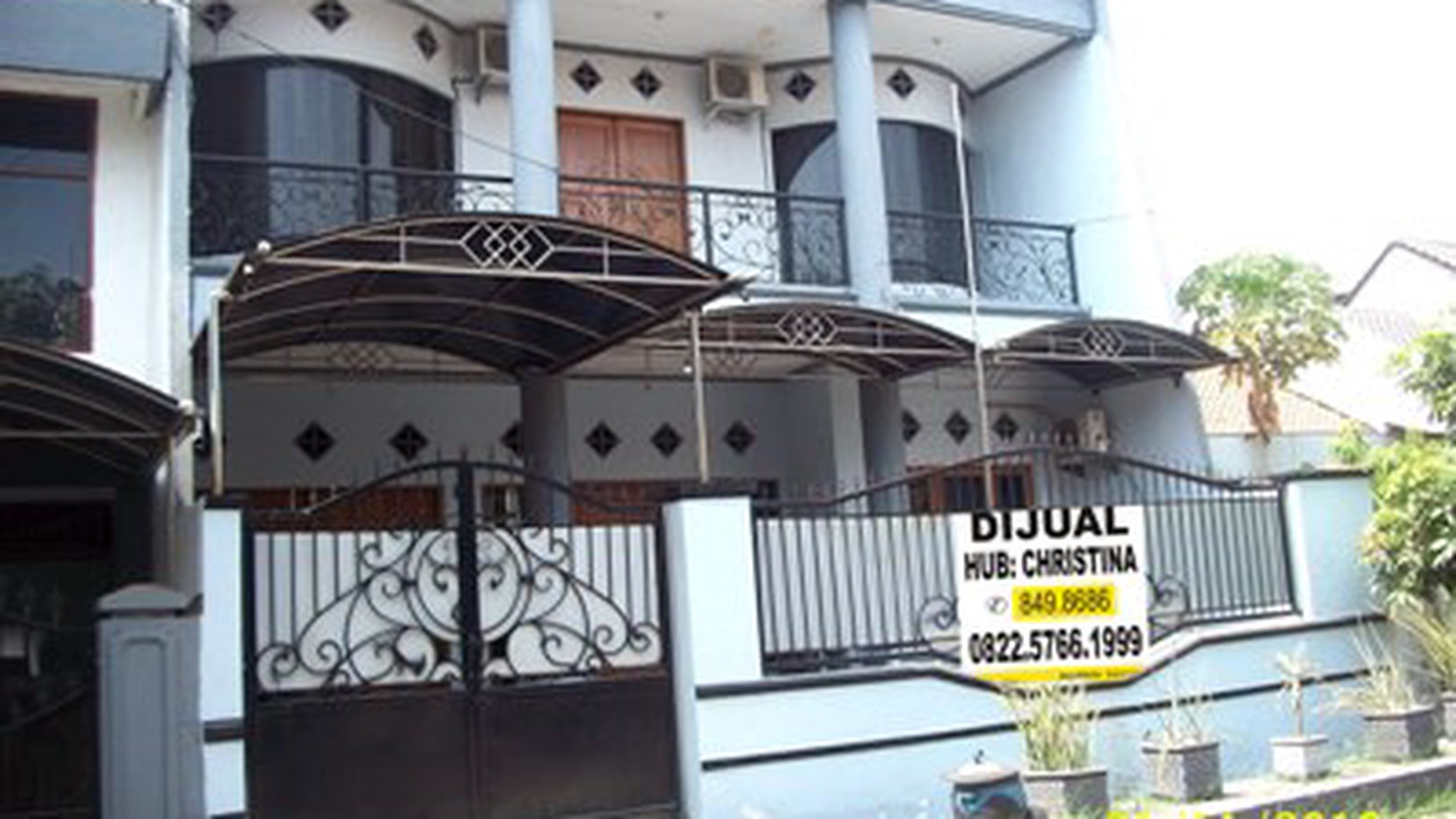 Jual Rumah 2 Lantai, Bagus + Terawat, Row Jalan Depan Lebar + Paving, Siap Huni