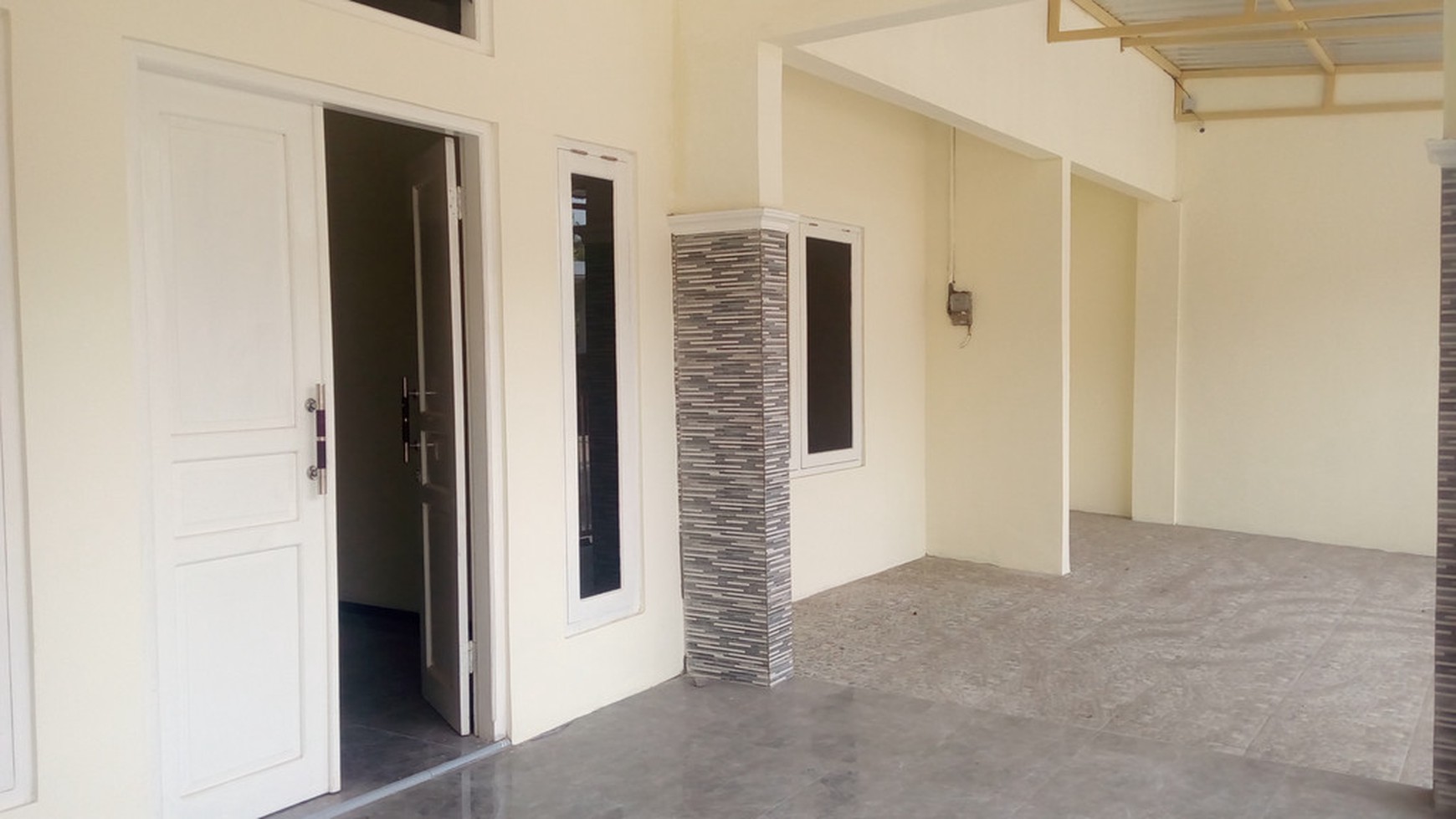 RUMAH BARU SIAP HUNI, HARGA NEGO, PERUM GRIYA ALVITA.