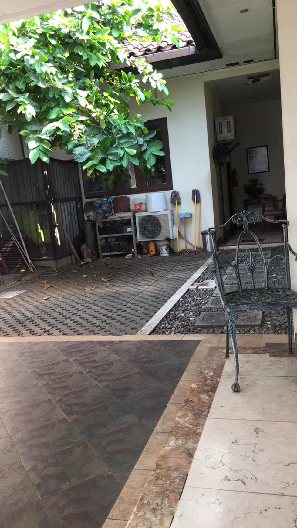 Rumah Asri Di Kebayoran Lama