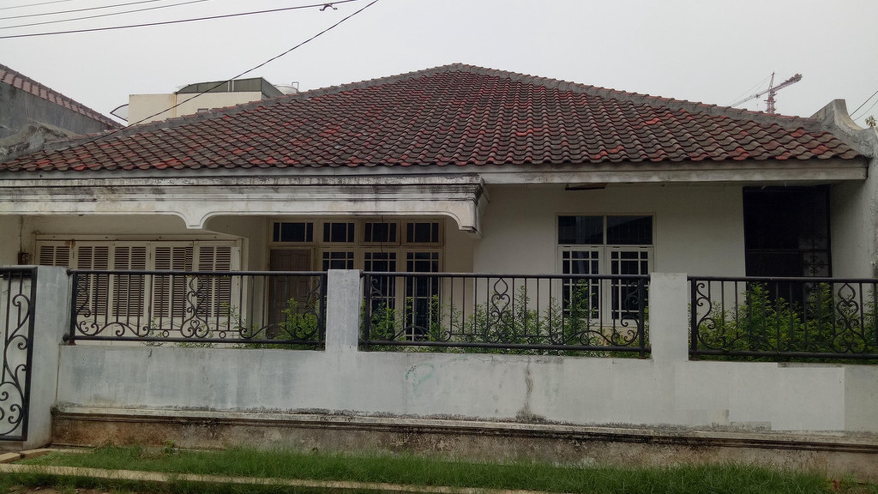 Rumah tua 1 1/4 lantai, Hitung Tanah di Cempaka Putih Jakarta Pusat