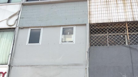 Disewakan Ruko 3 Lantai di Arteri Pondok Indah, Jakarta Selatan