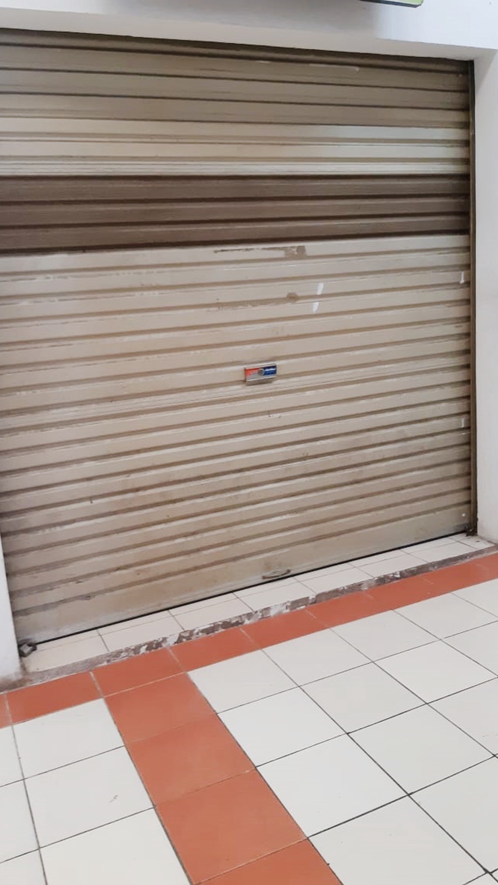 Kios Strategis Di Pasar Modern, Bintaro Jaya
