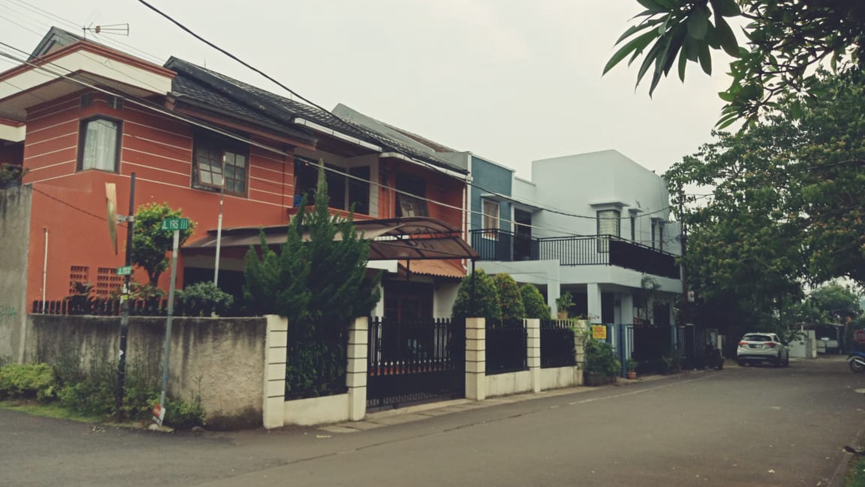 Rumah Bagus Di YRS Depsos Bintaro