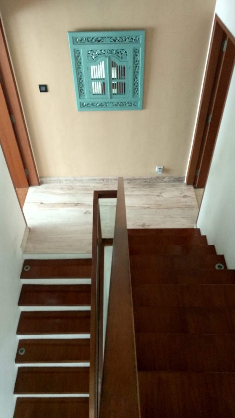 Rumah cantik, siap huni di kebayoran Residence