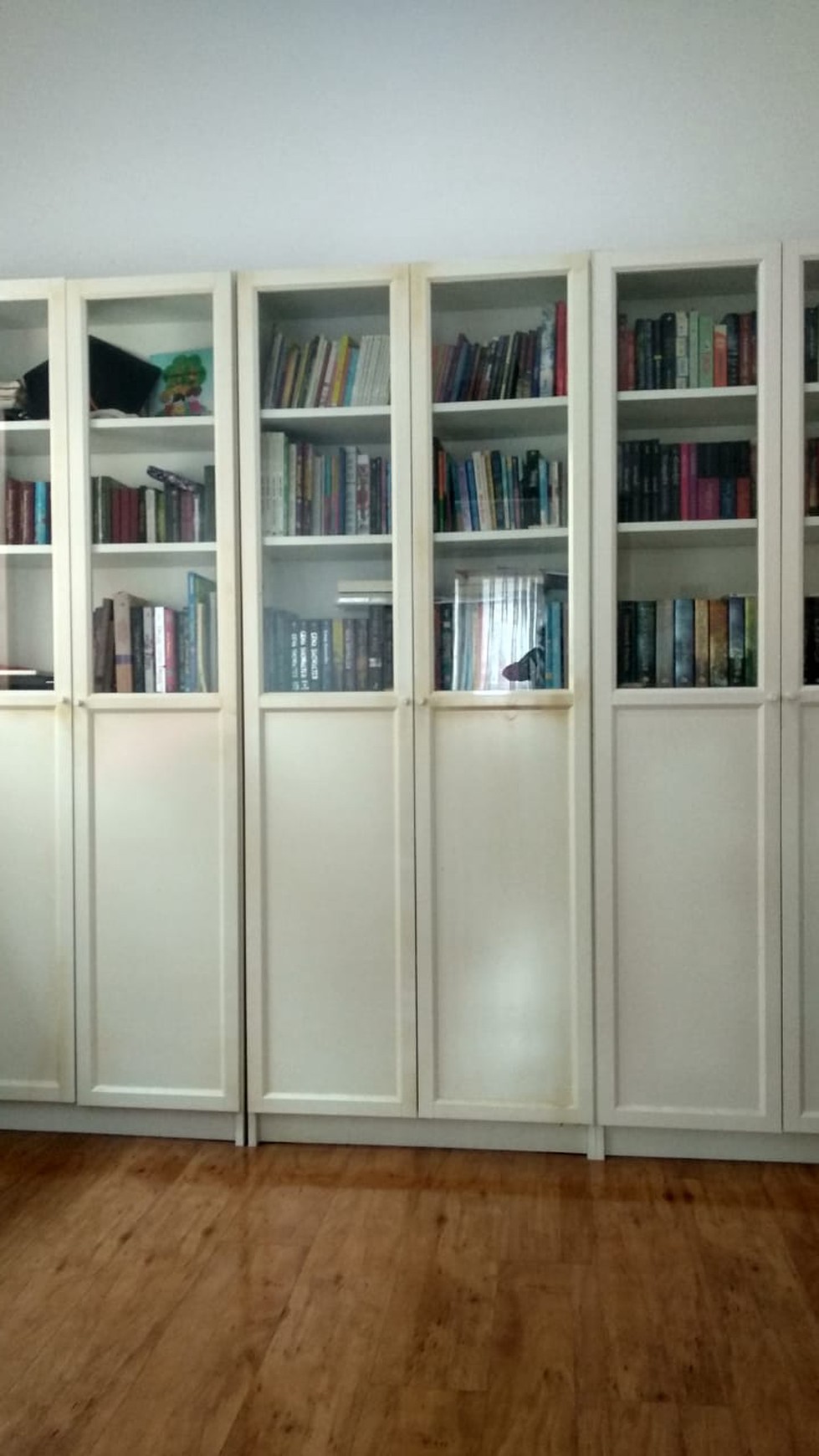 Rumah cantik, siap huni di kebayoran Residence