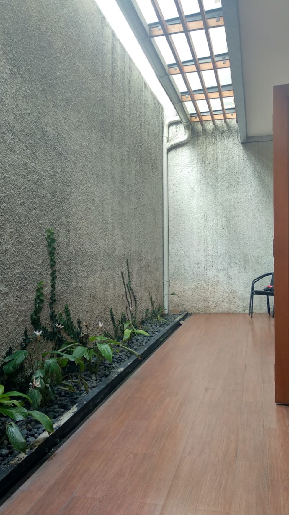 Rumah cantik, siap huni di kebayoran Residence