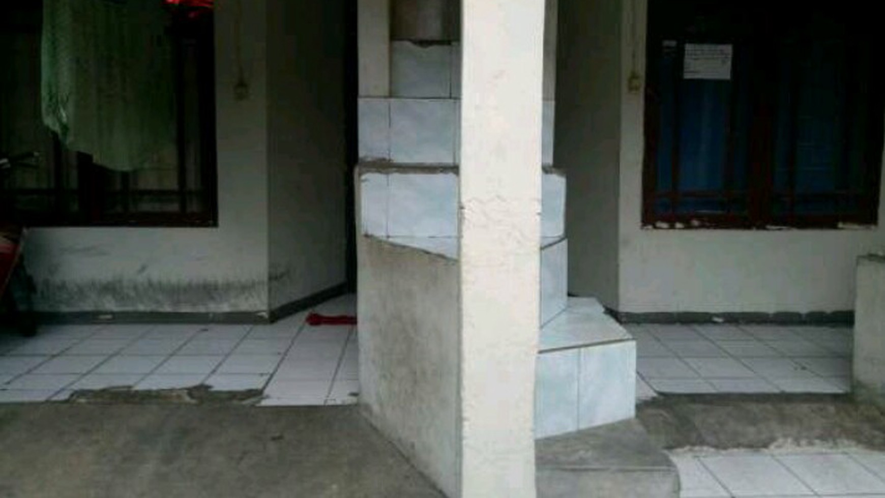 RUMAH KOS2AN, 3 Lantai, 17 Pintu, SUDAH TERISI SEMUA, Luas 84 M, Harga 875 Juta, NEGO.