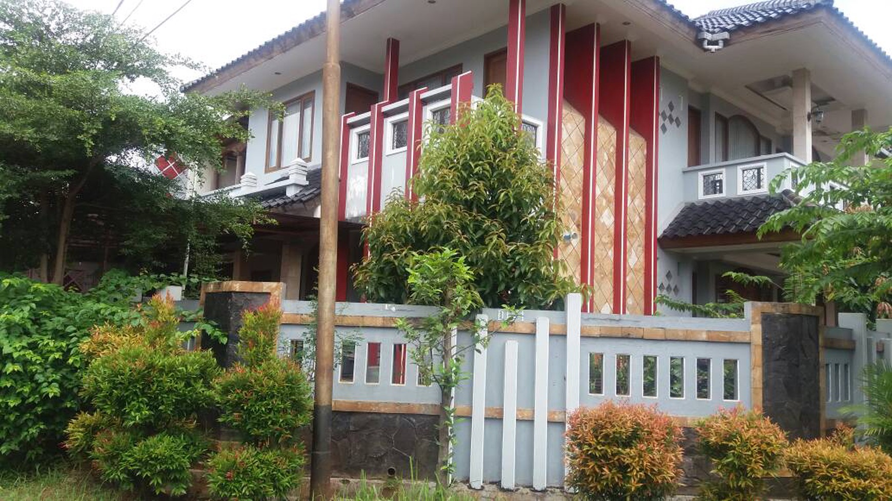 Rumah Full furnished 2 Lantai Super Luas di Komplek Metro Permata, Harga 4,2 M, NEGO