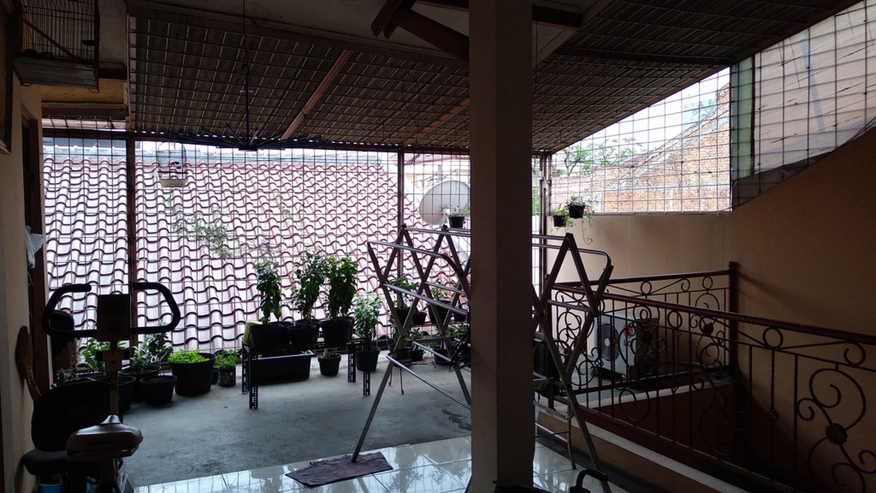 Rumah di Joglo Kembangan Jakarta Barat, Luas 200 M, Harga 2 M, Nego