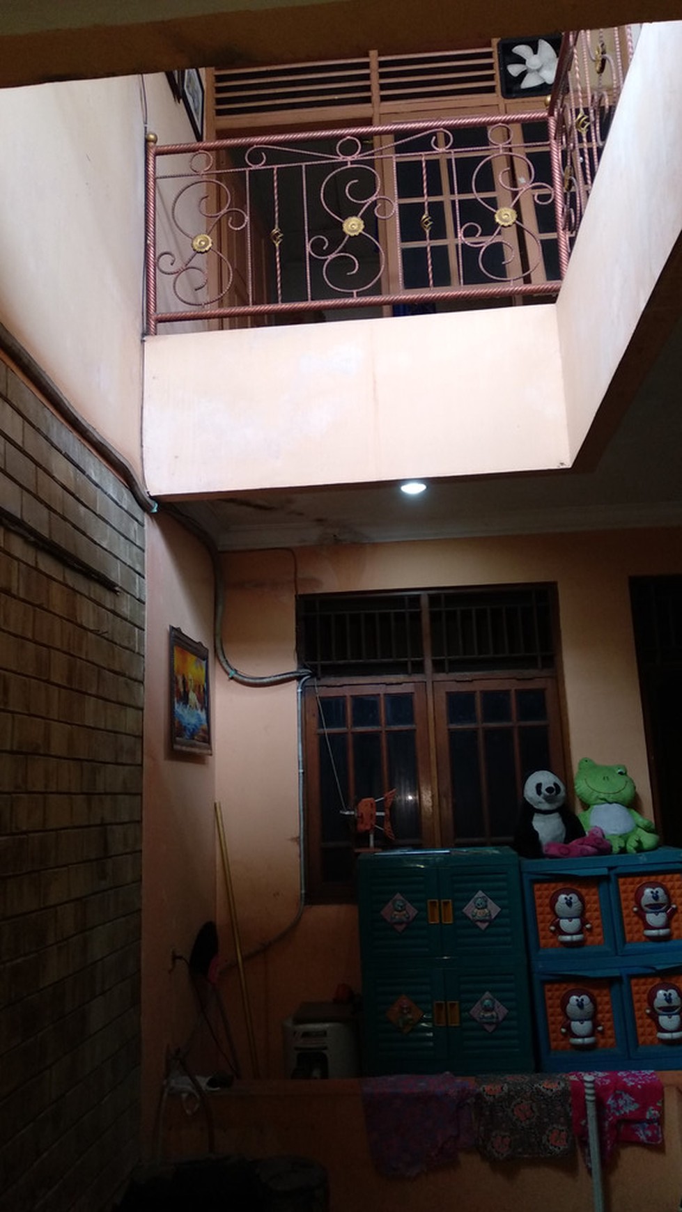 Rumah di Joglo Kembangan Jakarta Barat, Luas 200 M, Harga 2 M, Nego