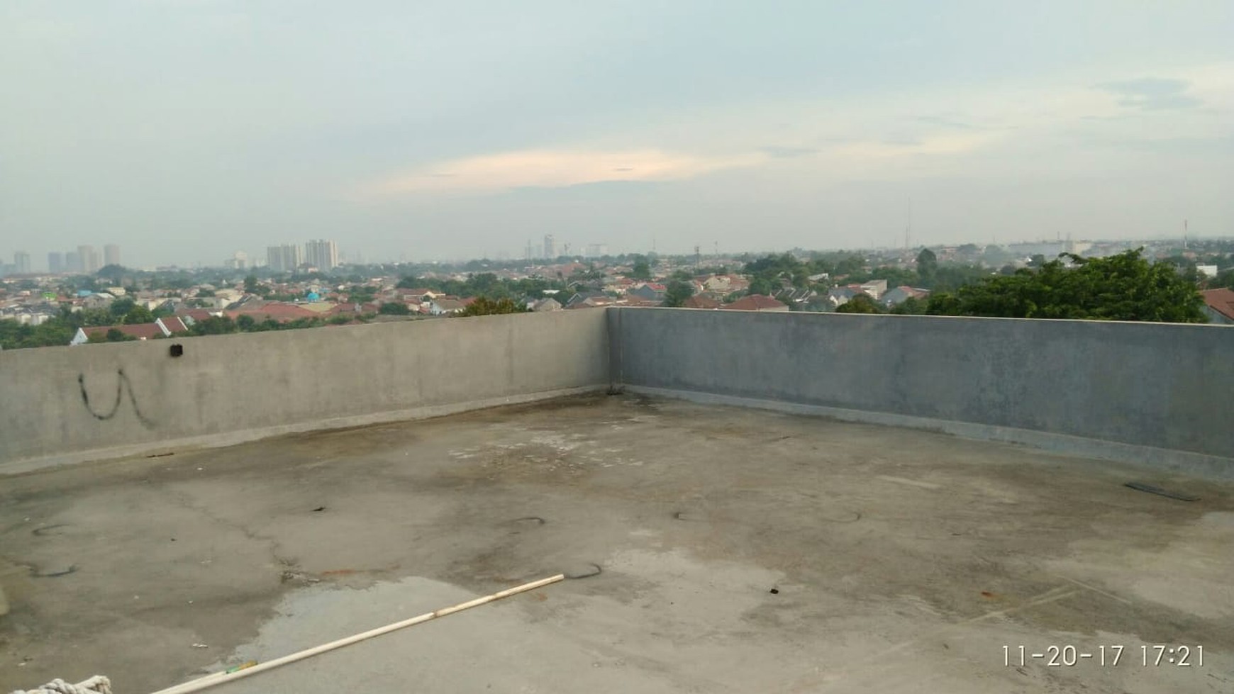 GEDUNG KANTOR 4 Lantai MINIMALIS di Ciledug, Luas 200 Meter, HARGA 5,5 M, NEGO.