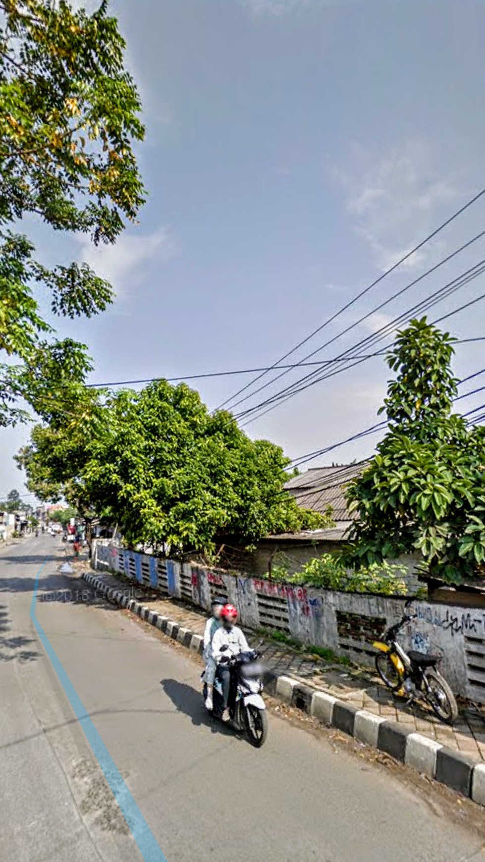 Gudang di gondrong cipondoh Pinggir Jalan Raya, Luas -/+ 800 M, Harga 7,7 M nego Tipis