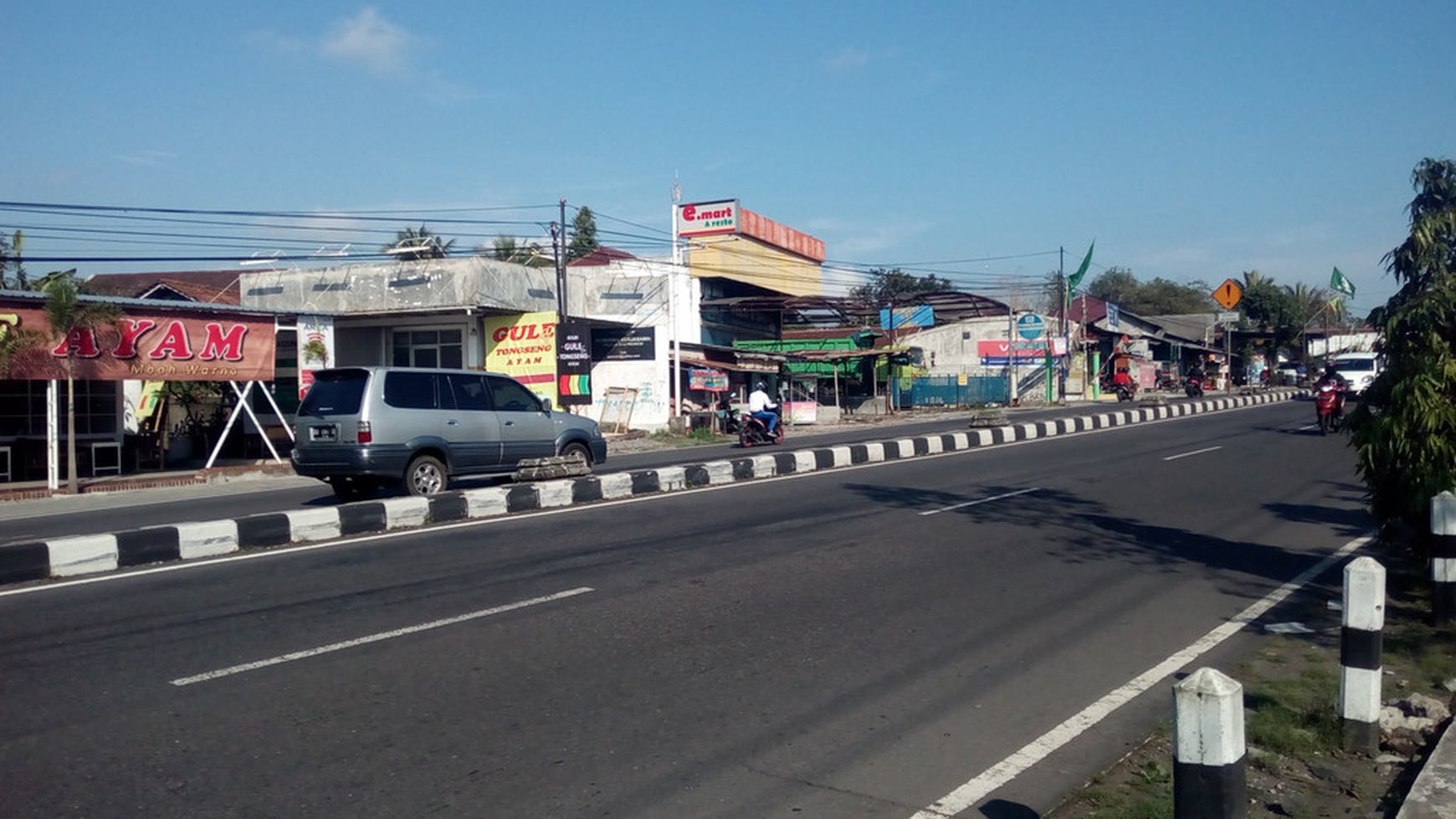 TANAH LUAS DAN SETRATEGIS, BERADA DI JL MAGELANG KM 15,4