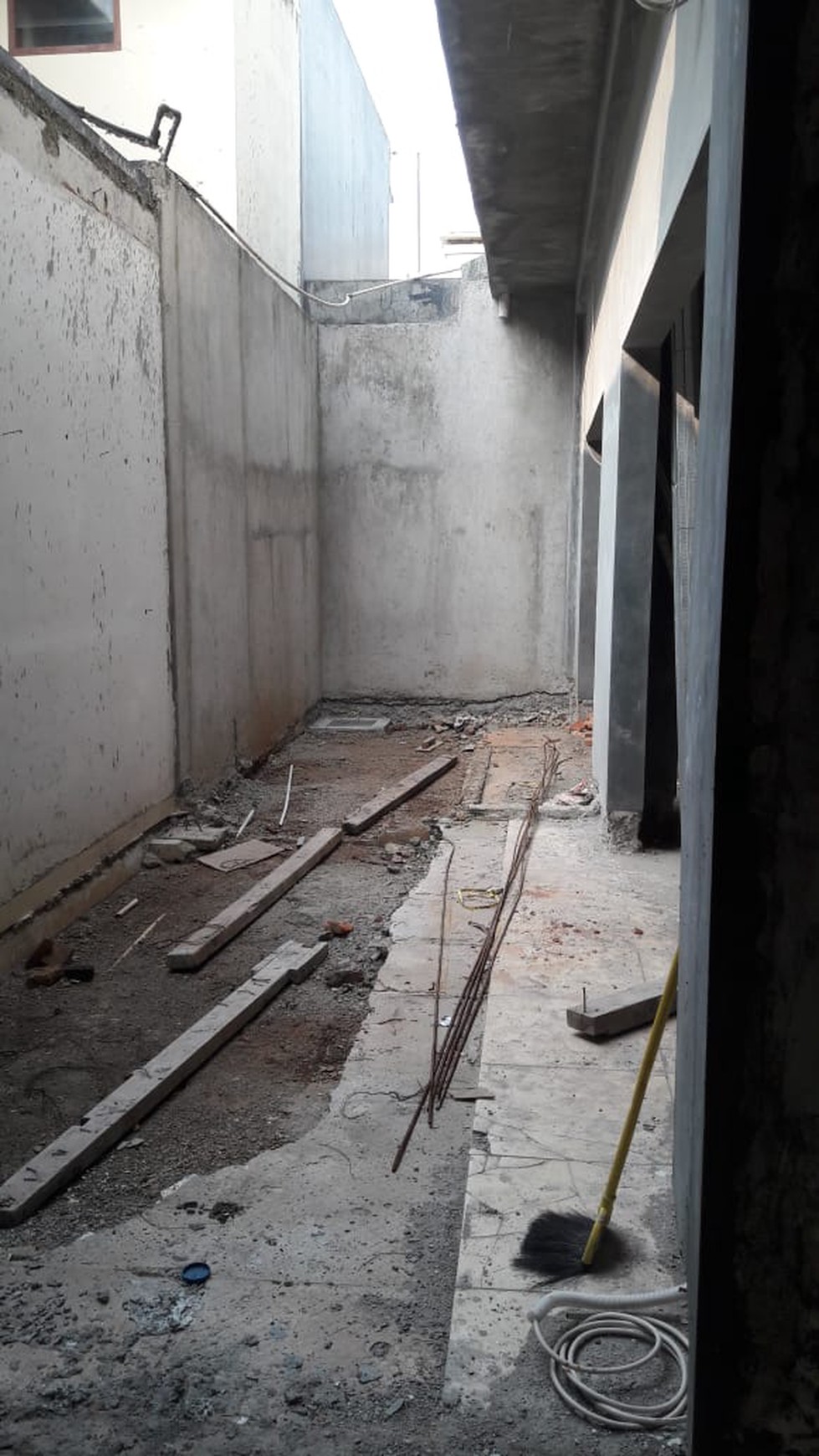 Rumah Nyaman dan Siap Huni di Kawasaan Menteng Residence, Bintaro