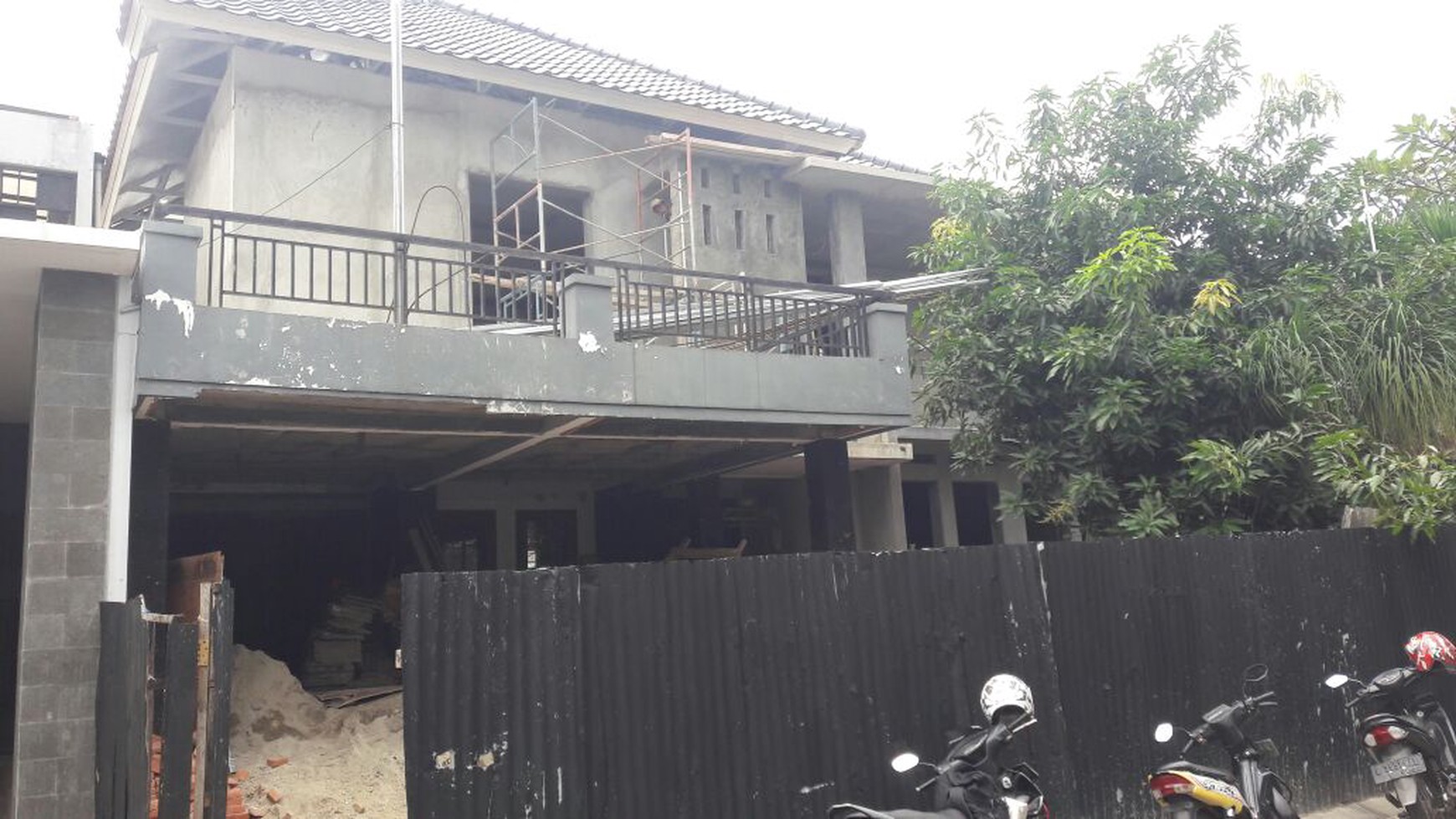 Rumah Nyaman dan Siap Huni di Kawasaan Menteng Residence, Bintaro