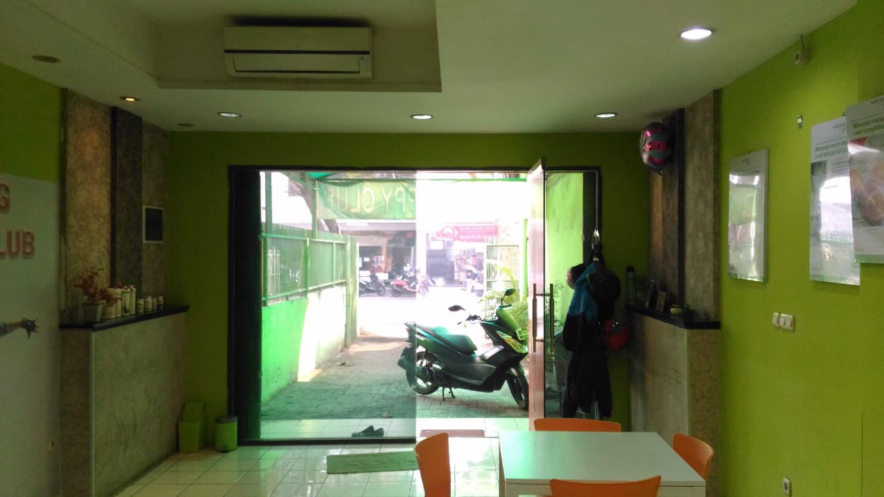 Ruko Ciledug Karang Tengah Pinggir Jalan Raya, 2,5 Lantai, Luas 103 M, Harga 2,8 M. NEGO Tipis.#TS
