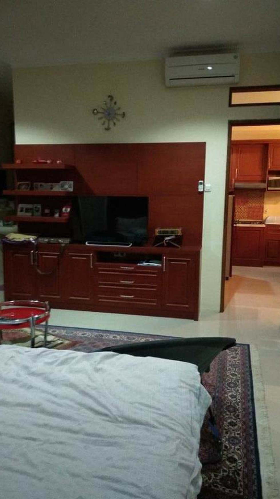 Rumah Bagus ,siap huni,lokasi oke di Ciledug