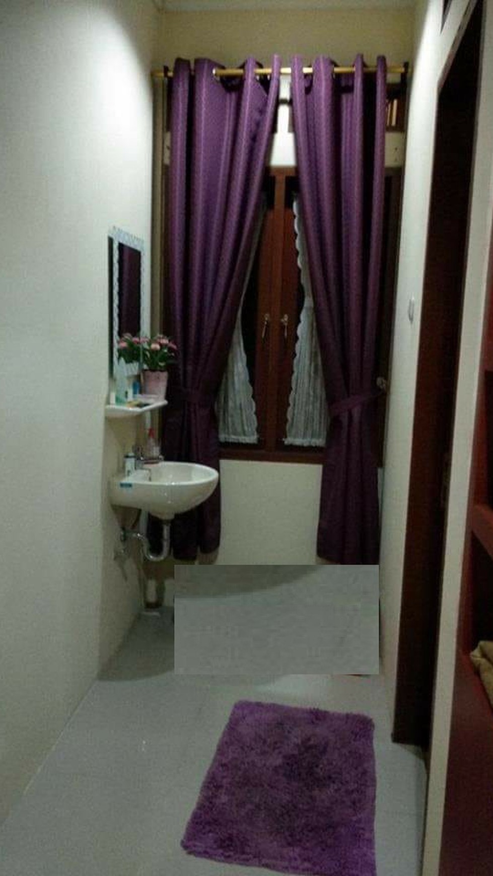 Rumah Bagus ,siap huni,lokasi oke di Ciledug