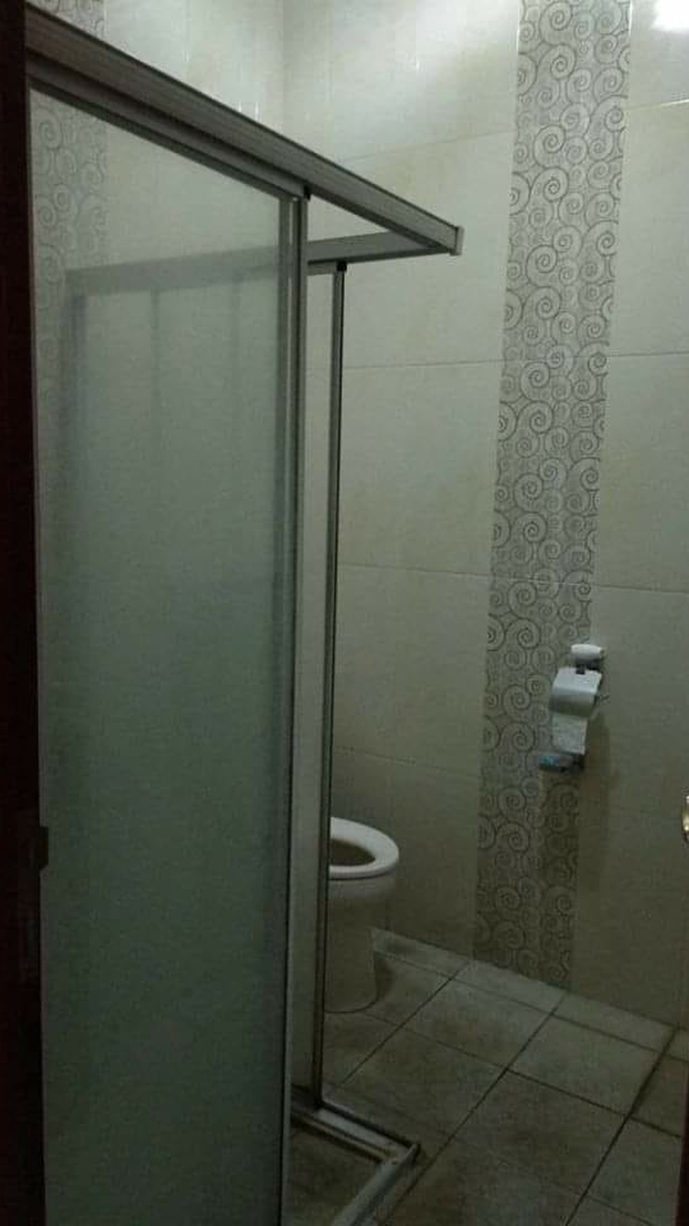 Rumah Bagus ,siap huni,lokasi oke di Ciledug