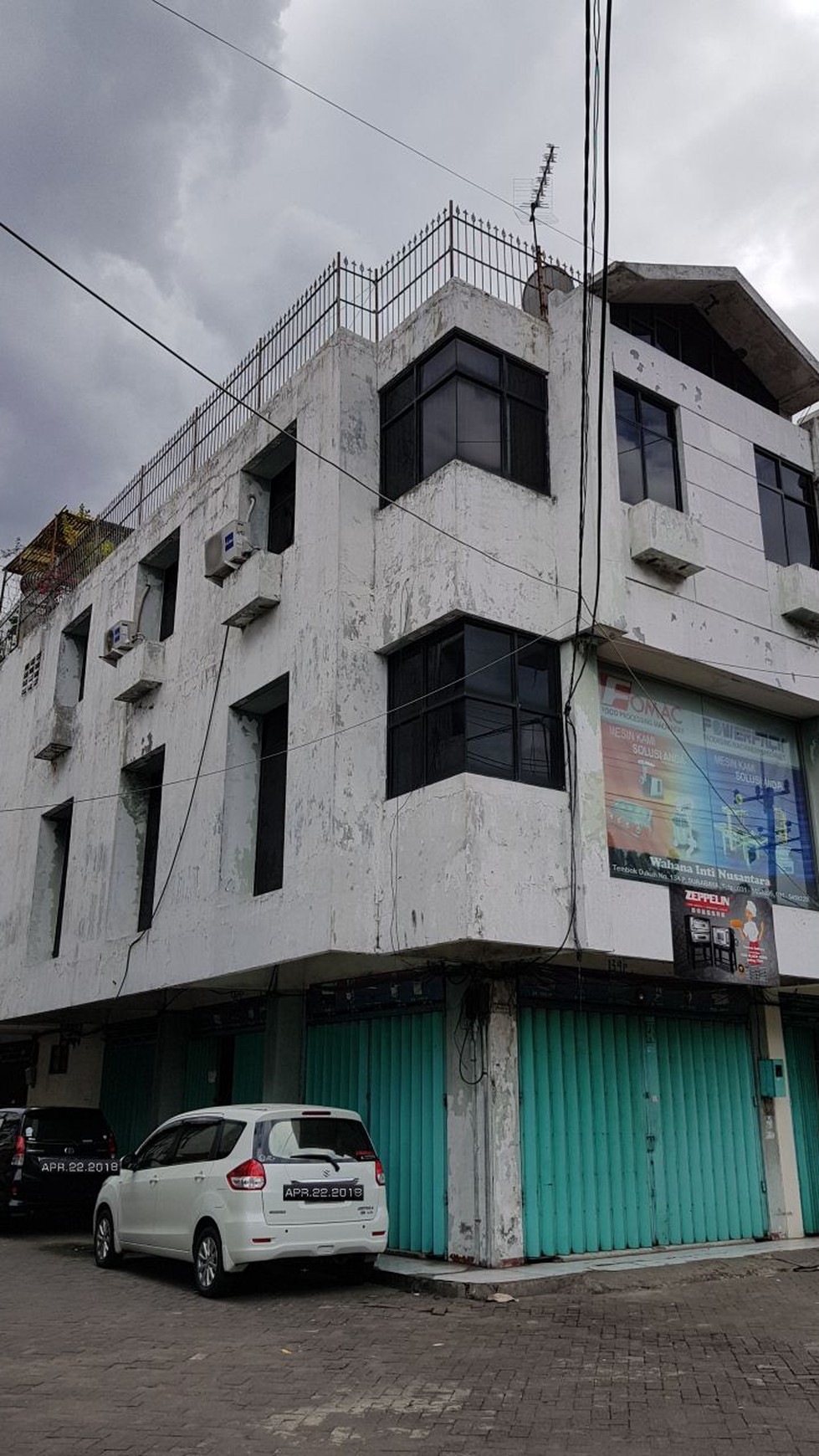 Ruko pusat kota daerah bubutan hook