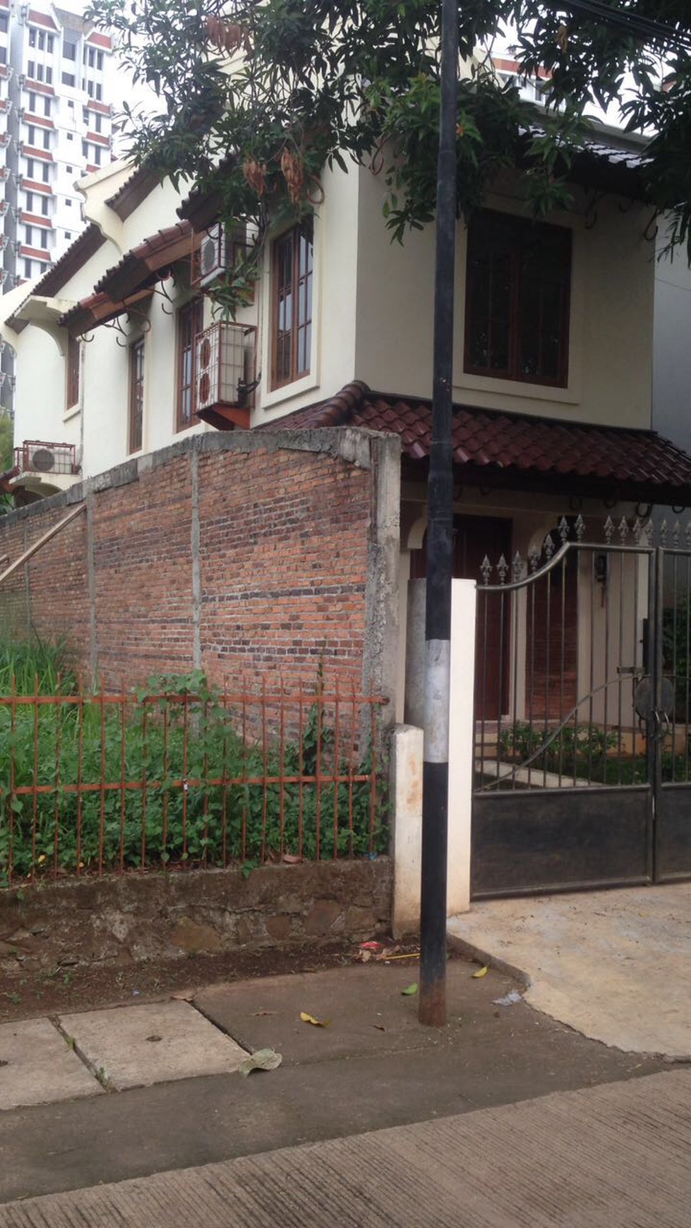 Rumah Siap Huni di Kebayoran Baru Jakarta selatan