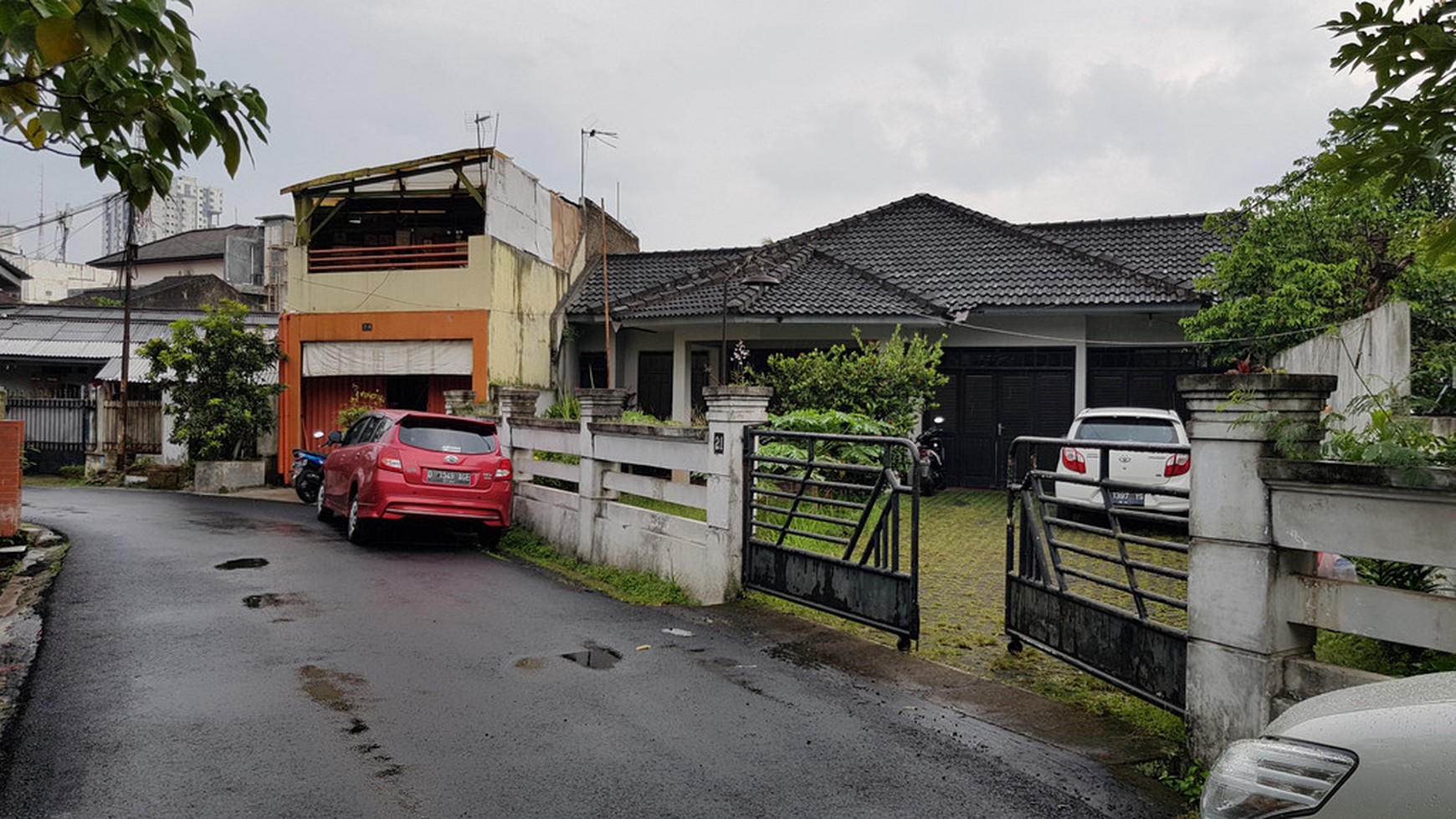 Dijual Rumah di Sayap Buah Batu