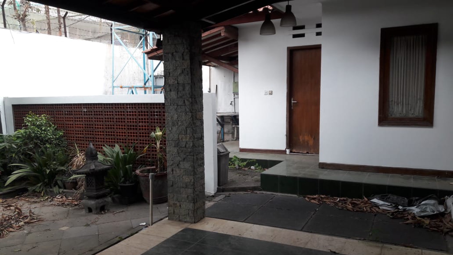 Rumah Dalam Ruangan Rapi,Siap Huni di Pondok Ranji