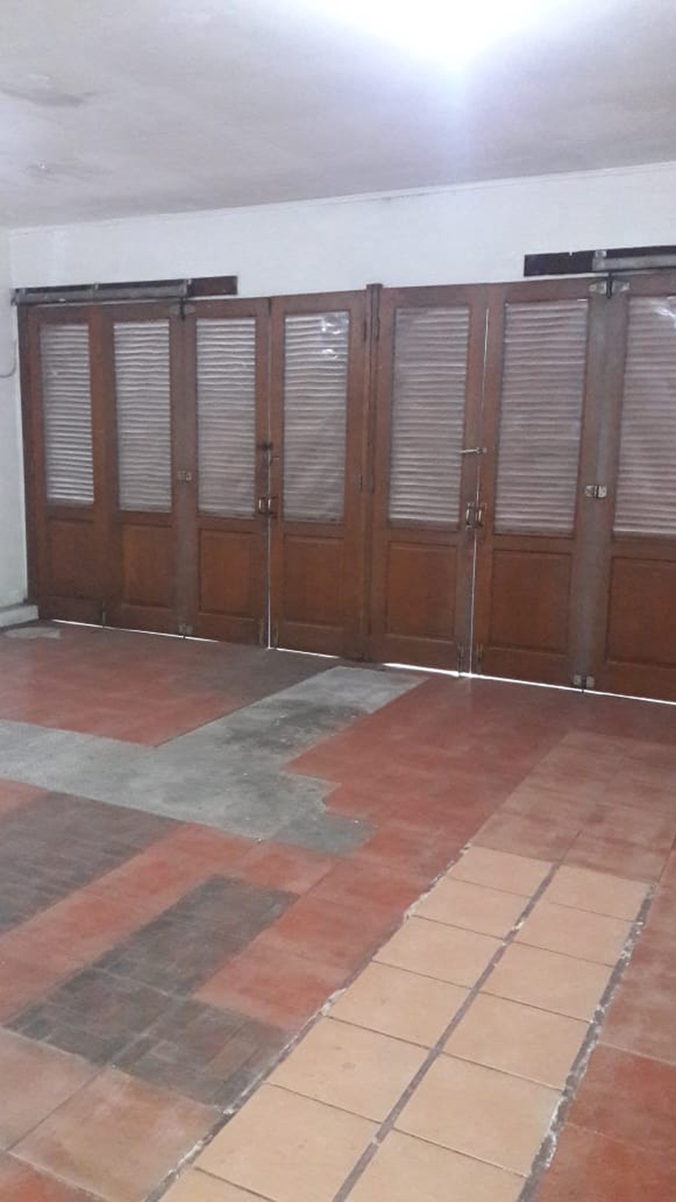 Rumah Dalam Ruangan Rapi,Siap Huni di Pondok Ranji
