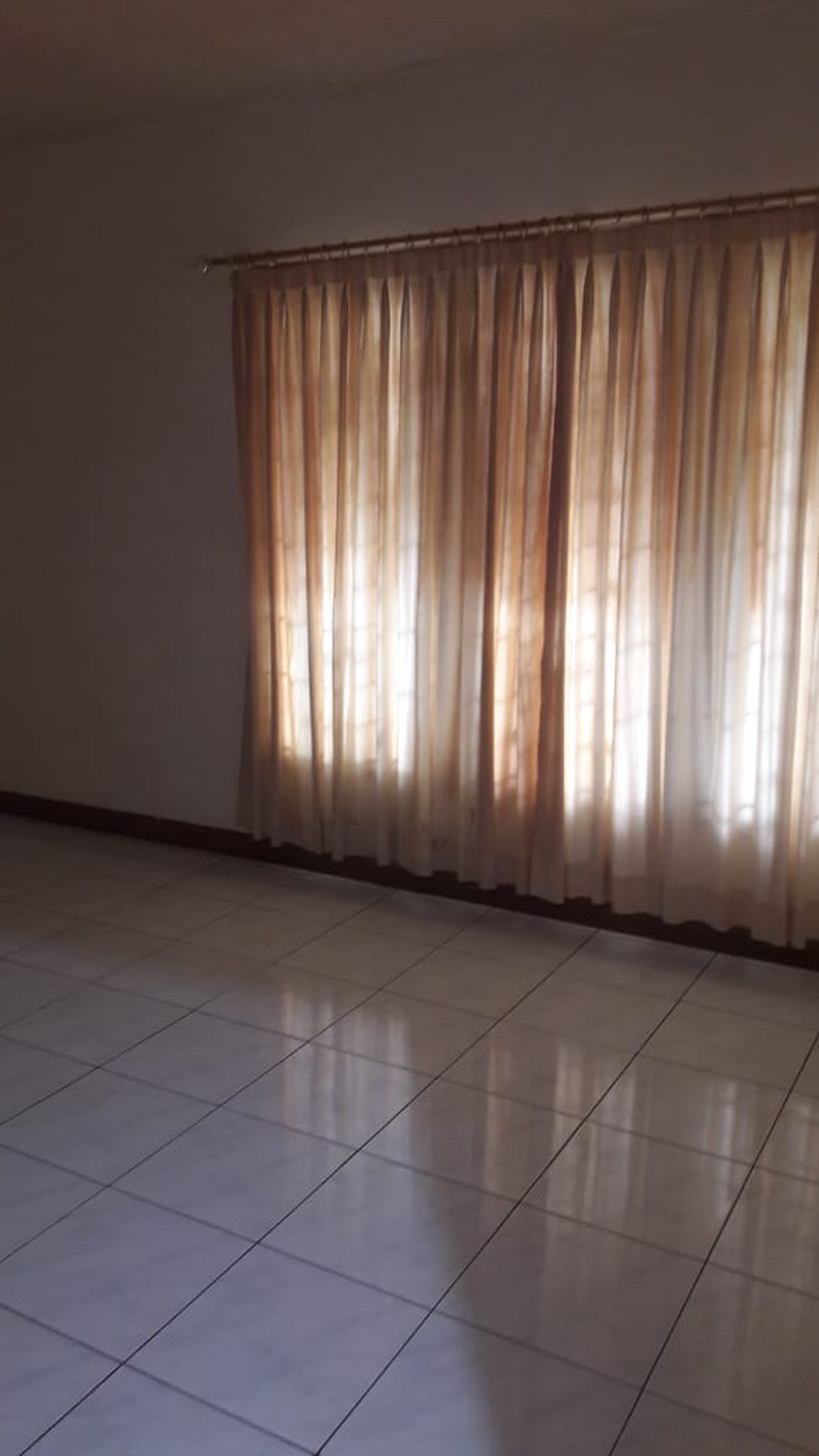 Rumah Dalam Ruangan Rapi,Siap Huni di Pondok Ranji