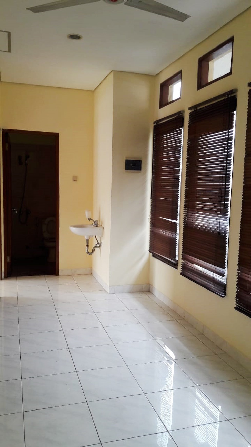 Rumah Nyaman dan Siap Huni di Kawasan Discovery Lumina, Bintaro