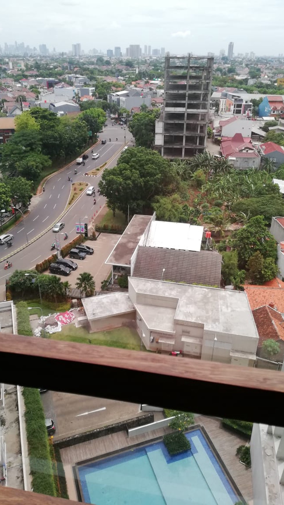 Apartemen Siap Huni, Fully Furnished, Interior keren, cocok utk pasangan Modern dan Dinamis, di Bintaro sektor 3