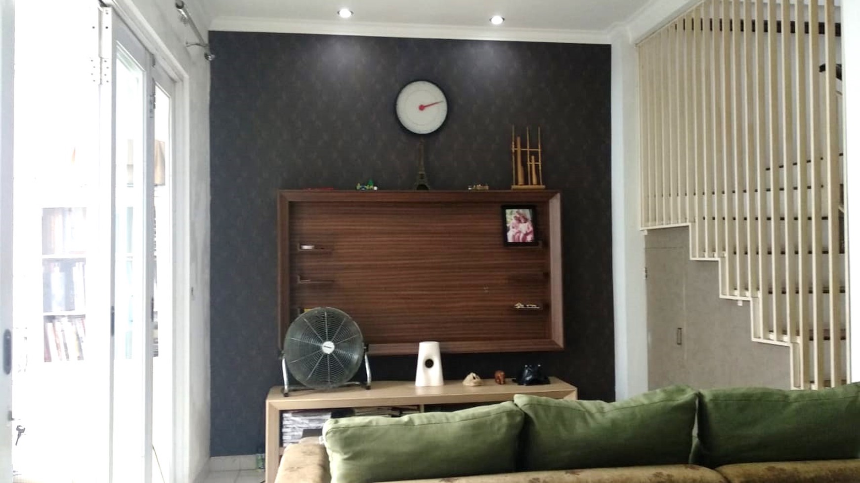 Rumah cantik  di bintaro pesanggrahan