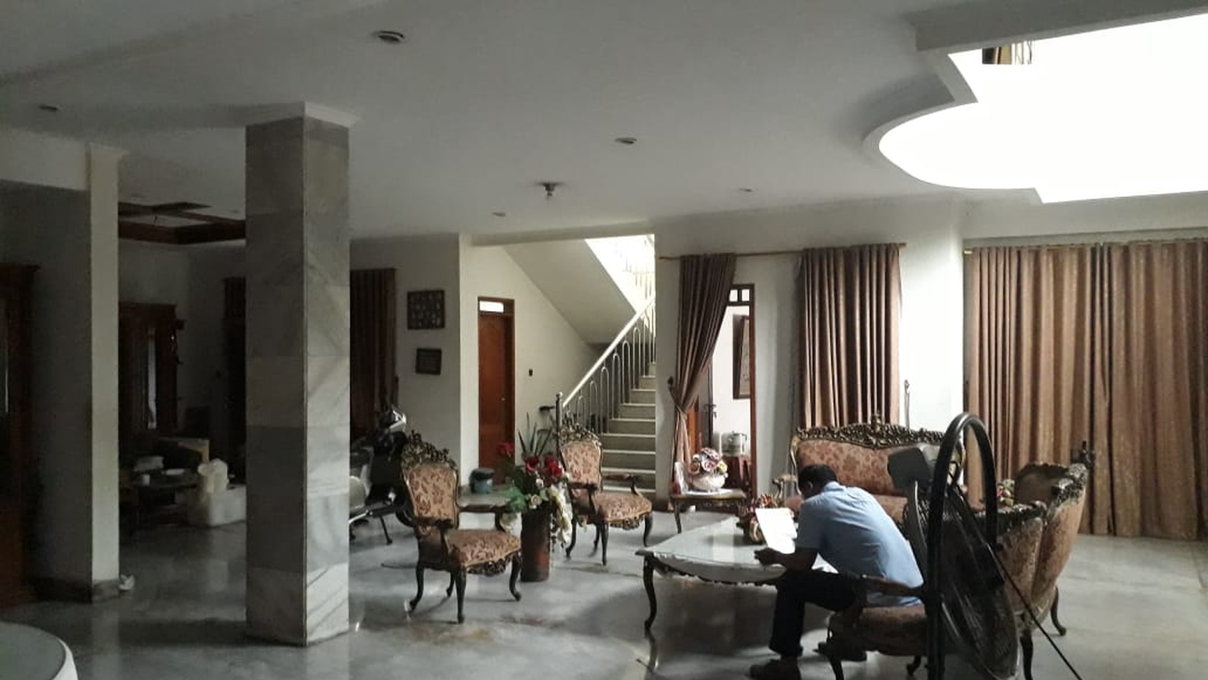 Dijual Rumah dekat stasiun kereta Tebet cocok untuk investasi