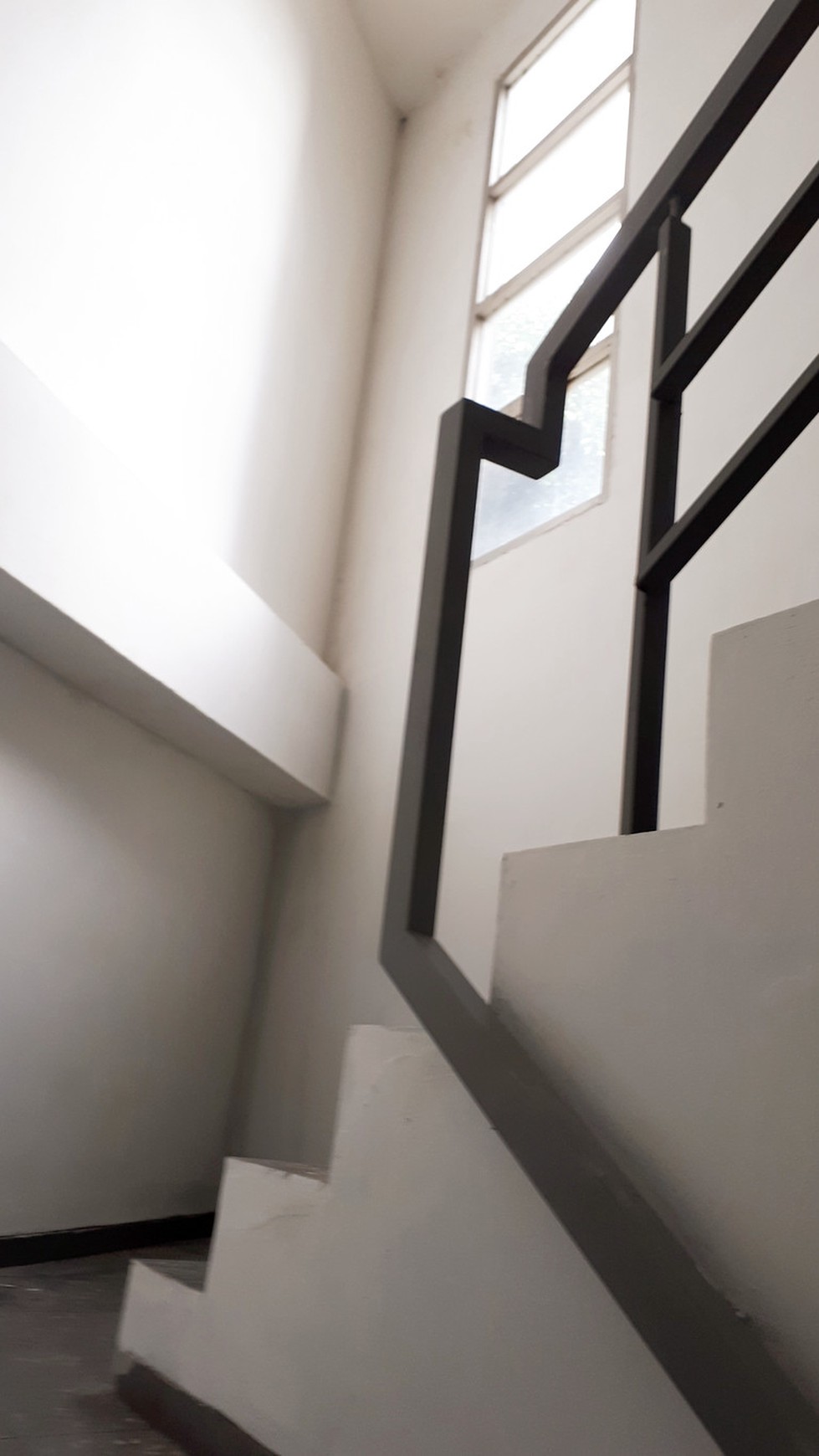 Ruko Lokasi di Barito, Kebayoran Baru, Jakarta Selatan, Strategis, Dekat Stasiun MRT Blok M