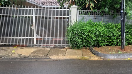 Jual Rumah di Jalan Rambai Kebayoran Baru
