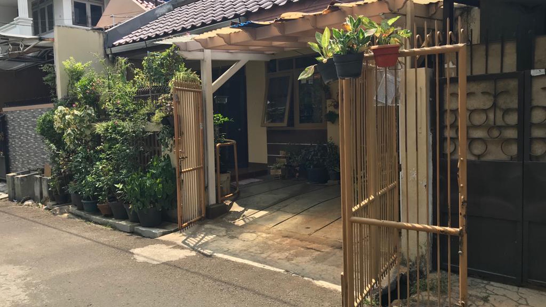 Rumah Bagus,siap huni di Cipinang Jatinegara