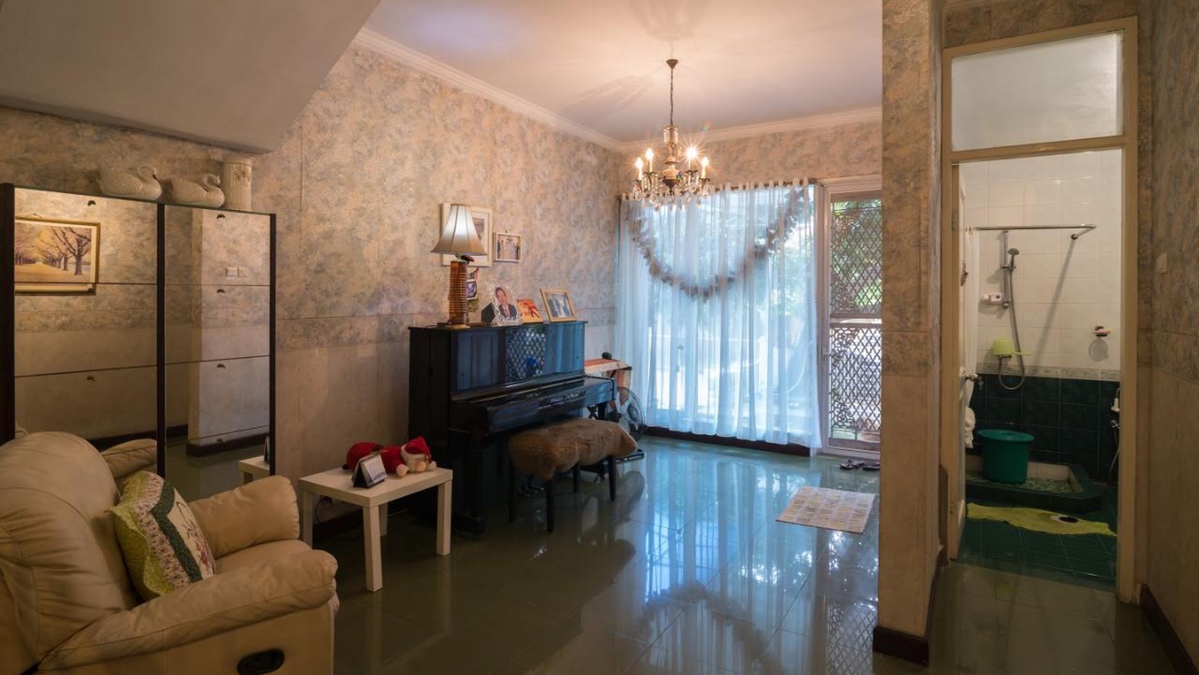 Dijual Rumah di Bumi Permata Indah - Puri, Jakarta Barat