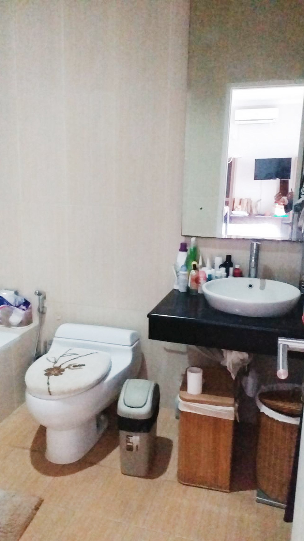 Rumah bagus di Kebayoran Village, Bintaro Jaya, Sektor 7, Tangerang Selatan
