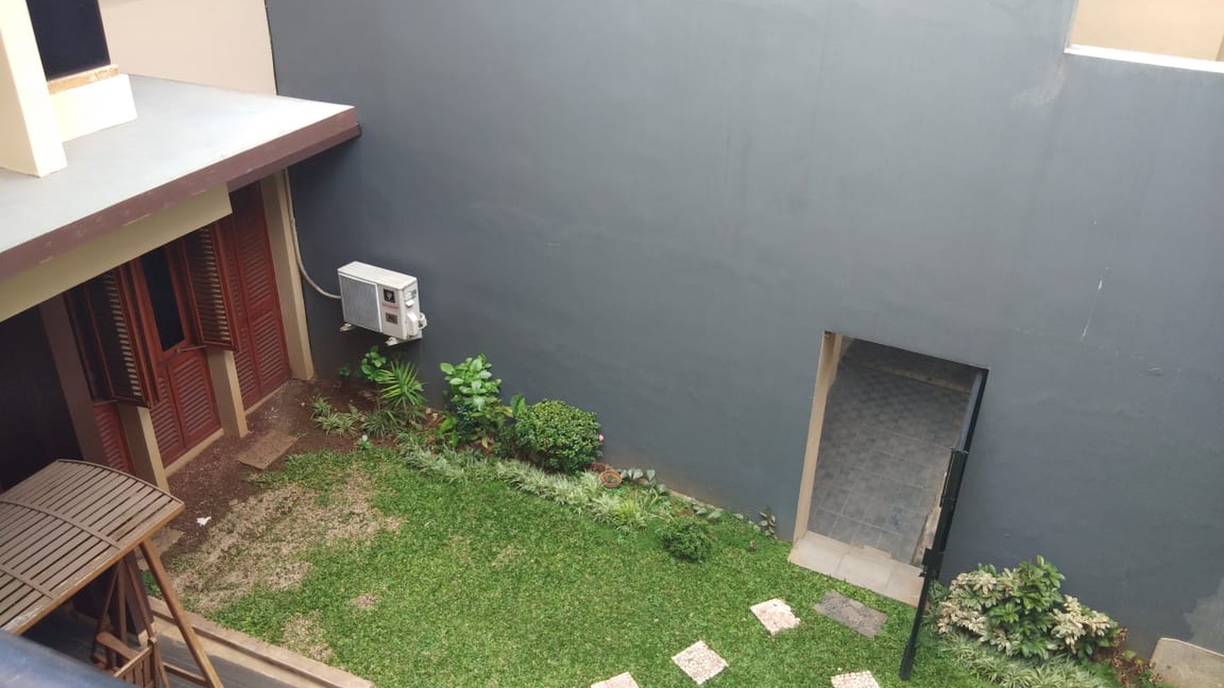 Rumah Cantik Di Lebak Lesari - Lebak Bulus