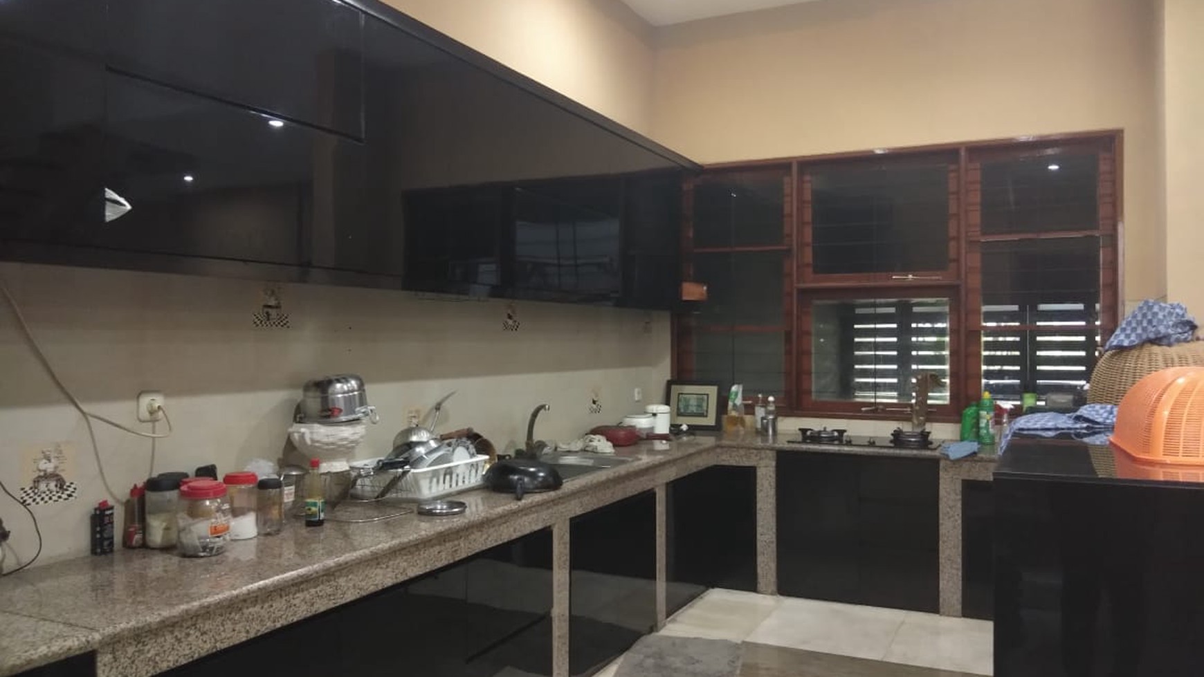 Rumah Cantik Di Lebak Lesari - Lebak Bulus