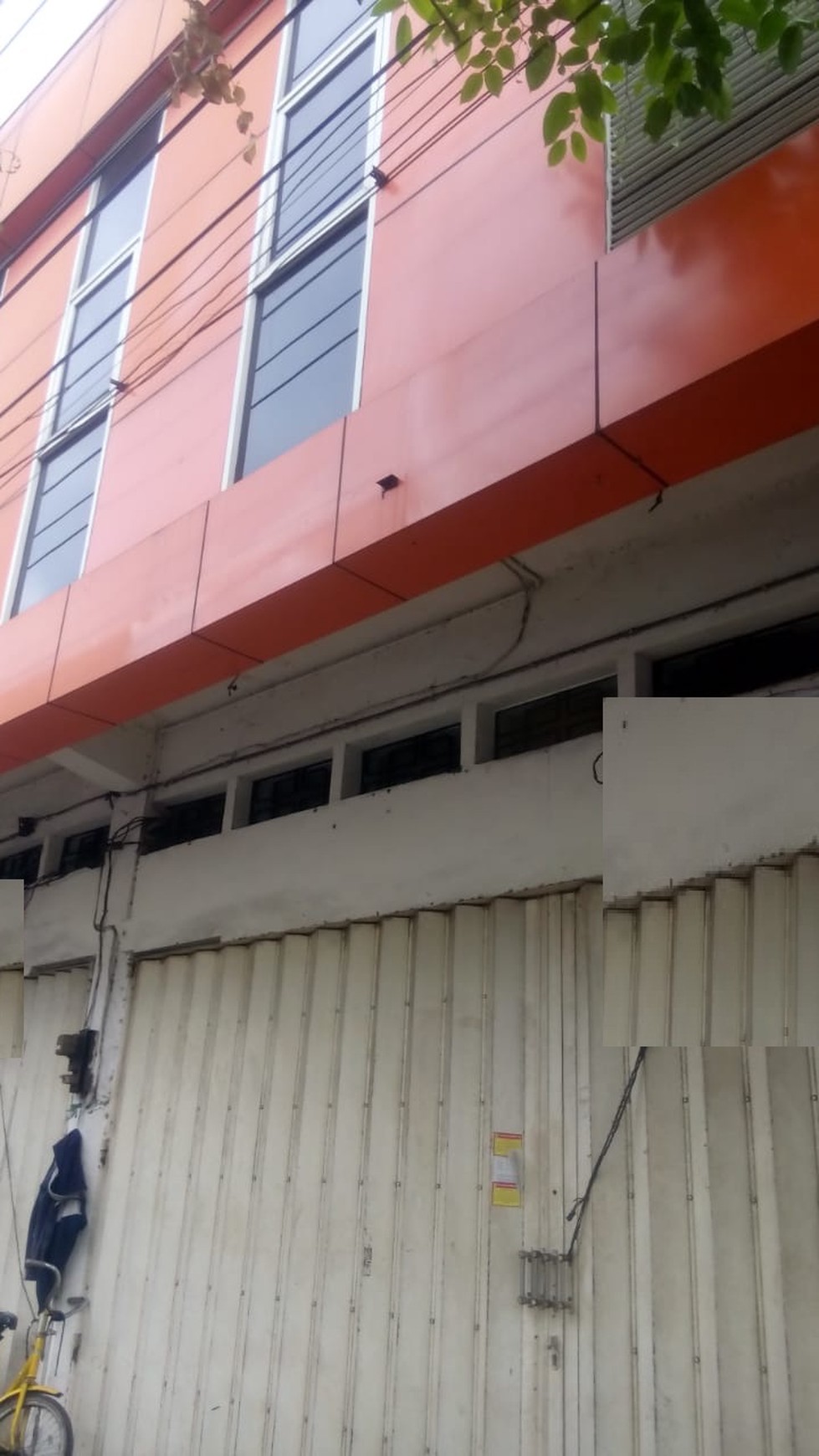 Ruko 3 lantai strategis daerah kapas krampung