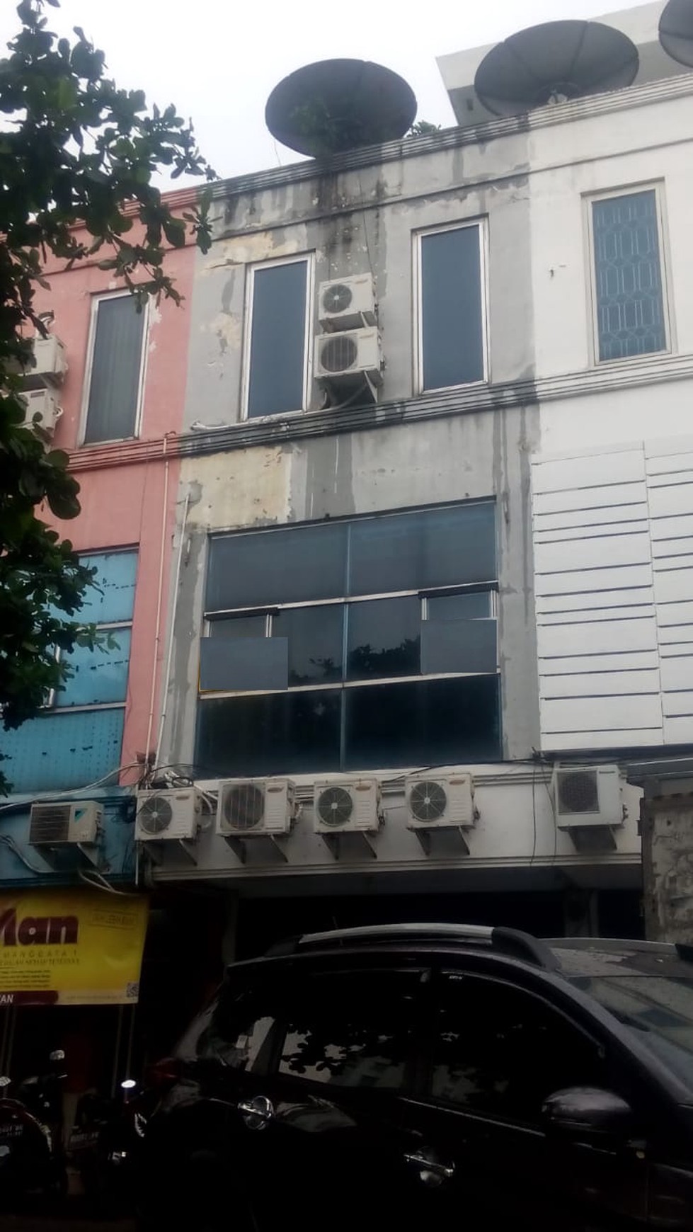 Ruko 3 Pusat Kota area raya darmo