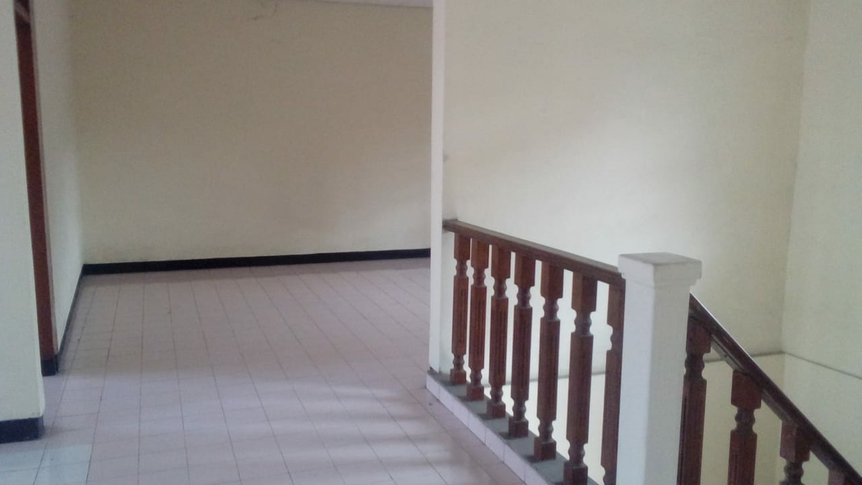 RUMAH 2 LANTAI DI JAKARTA PUSAT