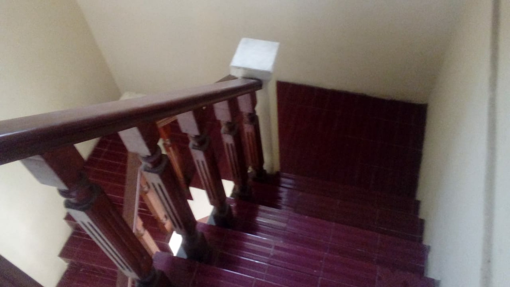 RUMAH 2 LANTAI DI JAKARTA PUSAT