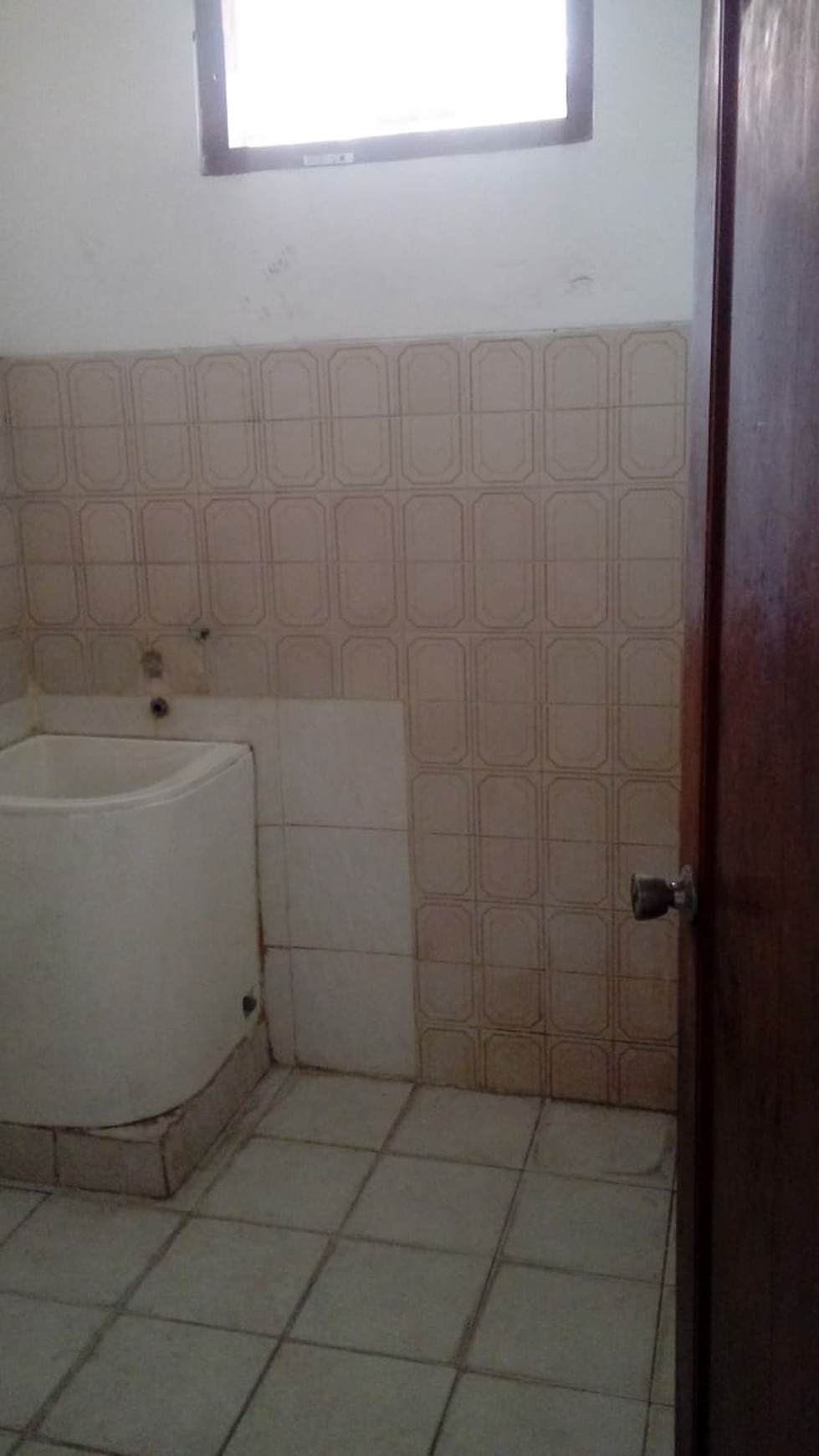 RUMAH 2 LANTAI DI JAKARTA PUSAT