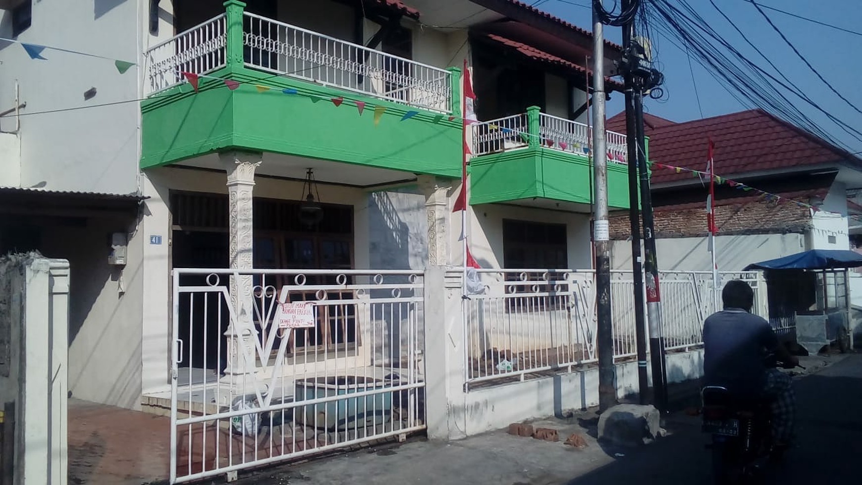 RUMAH 2 LANTAI DI JAKARTA PUSAT