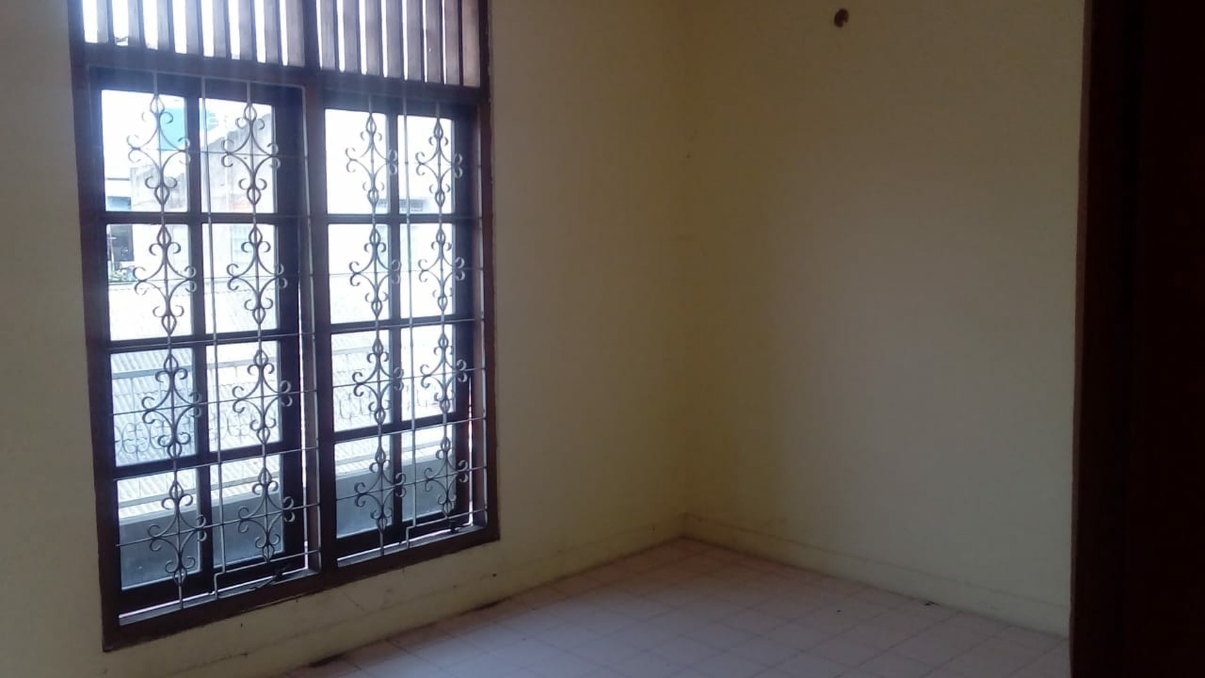 RUMAH 2 LANTAI DI JAKARTA PUSAT