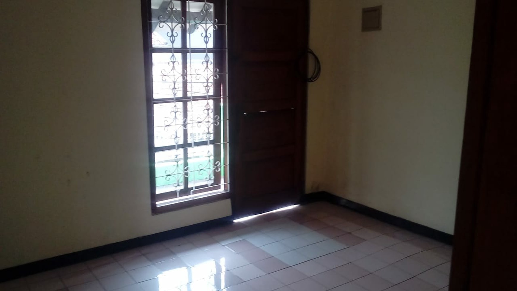 RUMAH 2 LANTAI DI JAKARTA PUSAT